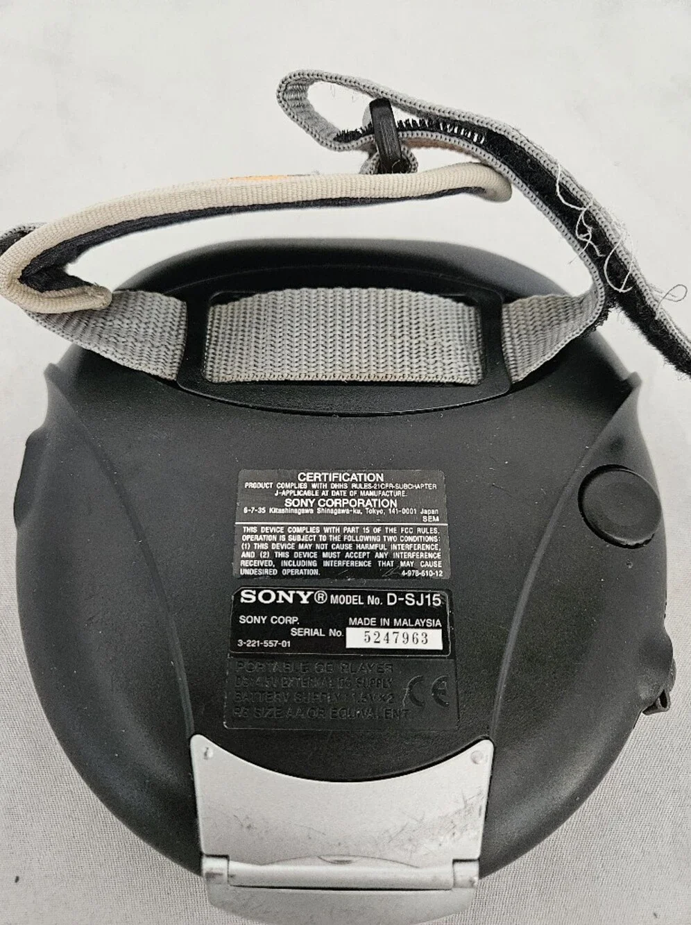 Sony Sports CD Walkman - D-SJ15- G-Protection - Works And Tested Y2K